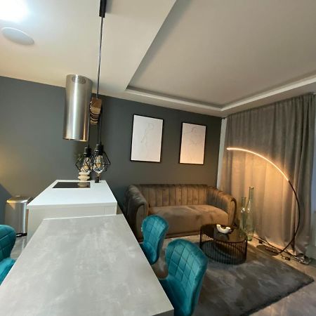 Apartman Tinea Zagreb Exterior foto